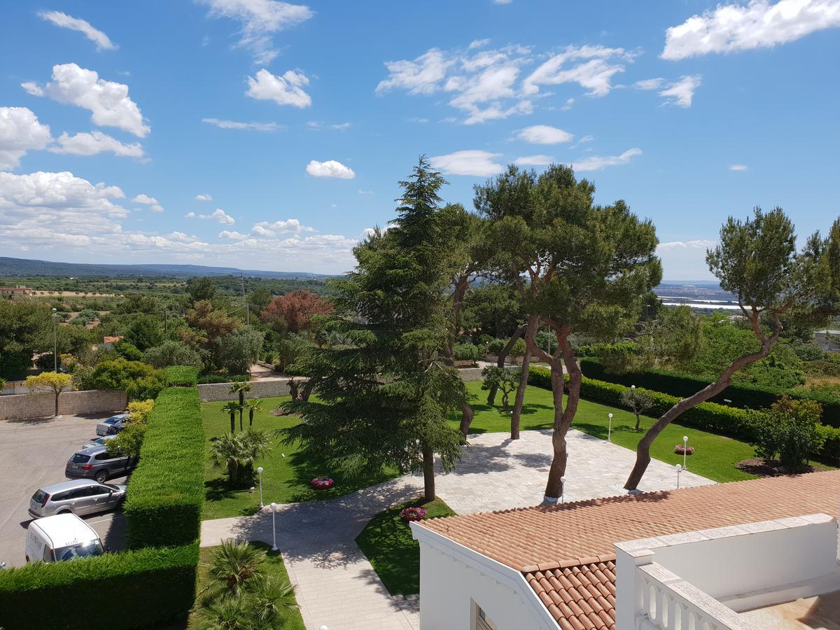 Villa Natia Mottola Esterno foto